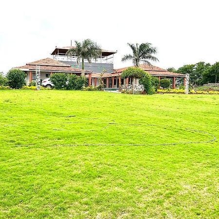 Villa The Sunset Lawns à Pune Extérieur photo