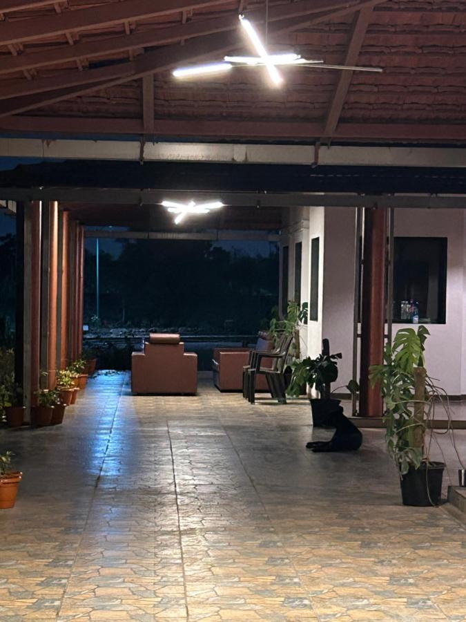 Villa The Sunset Lawns à Pune Extérieur photo